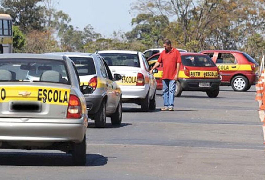 Detran de MS é pioneiro em libras e em formação de 