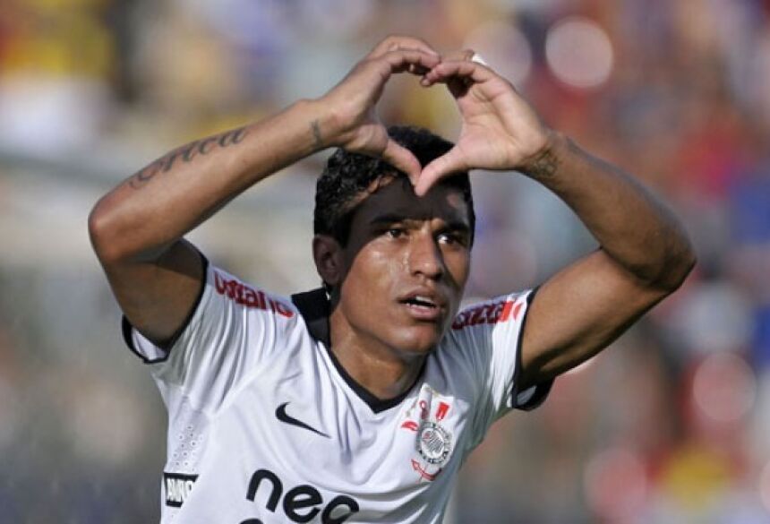 Pouco aproveitado, Paulinho pode voltar pro Corinthians | Foto: Daniel Augusto/ Agência Corinthians