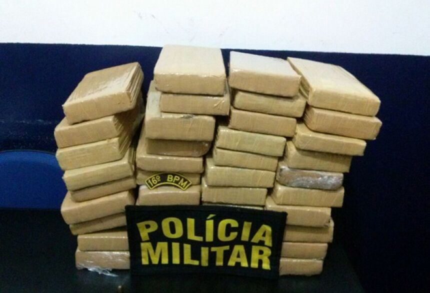 Droga apreendida pelos policiais. Foto: PM/Impacto News