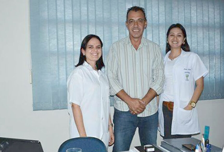 Assistente Social Renata Rigatto, Gerente Fausto José de Souza e Psicóloga Janine Uchida (Foto: Wilson Amaral/MS Cidades)