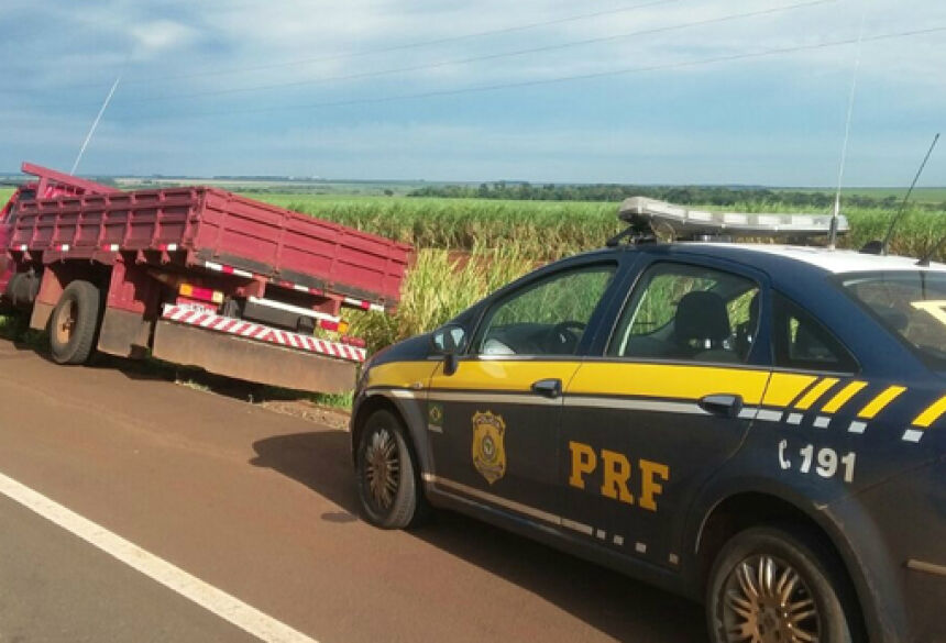 Veículo foi encontrado horas depois na BR-463, próximo ao Rio Dourados
