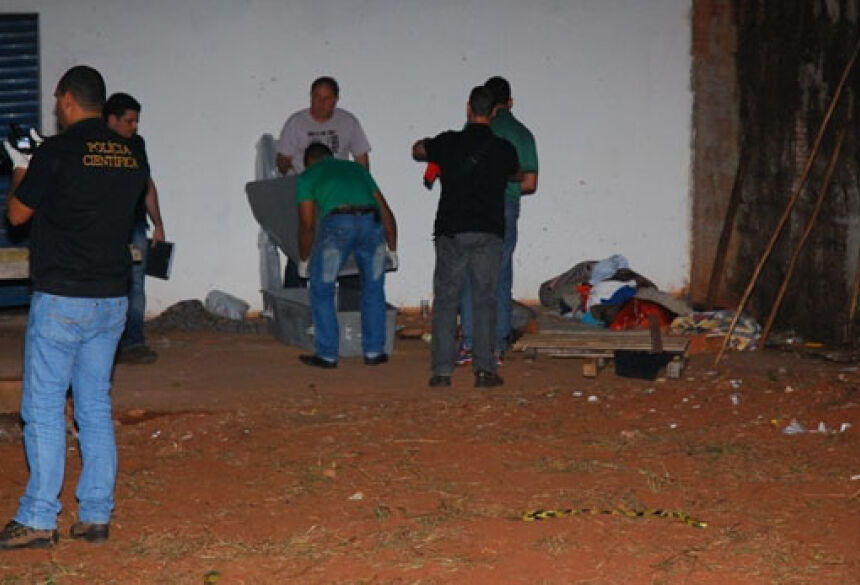 Vítima foi agredida e morta em terreno baldio - Tiago Apolinário / Da Hora Bataguassu