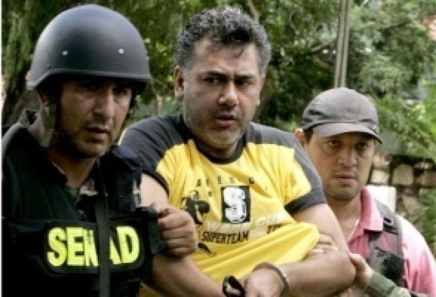 Jarvis Pavão, quando foi preso no Paraguai, em 2008 (Foto: Última Hora)