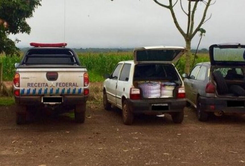 Veículos com contrabando apreendidos na Operação Muro Alto (Foto: Divulgação)