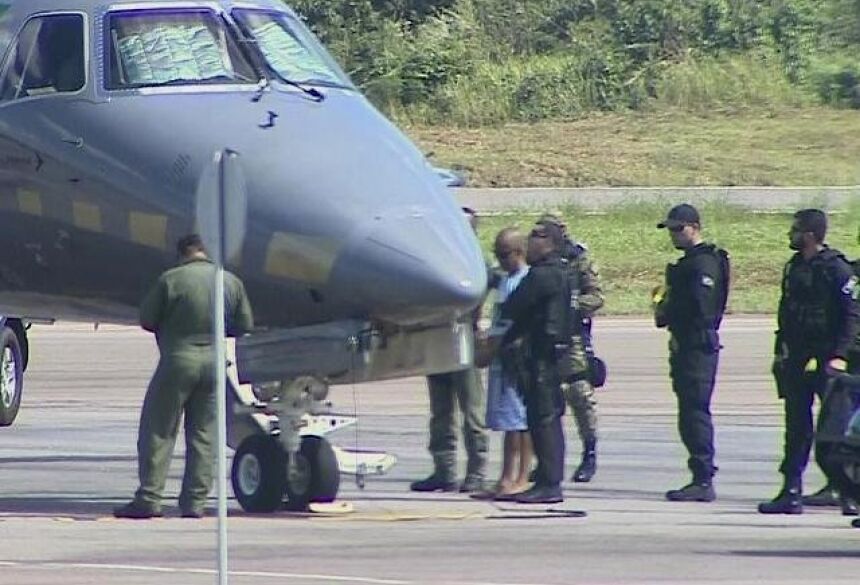 Fernandinho Beira-mar é transferido do presídio federal de Rondônia para outro estado (Foto: Reprodução/TV Globo)
