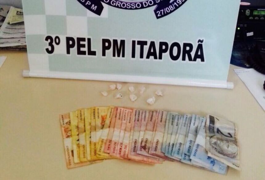 Droga e dinheiro apreendidos. Fotos: Divulgação/PM