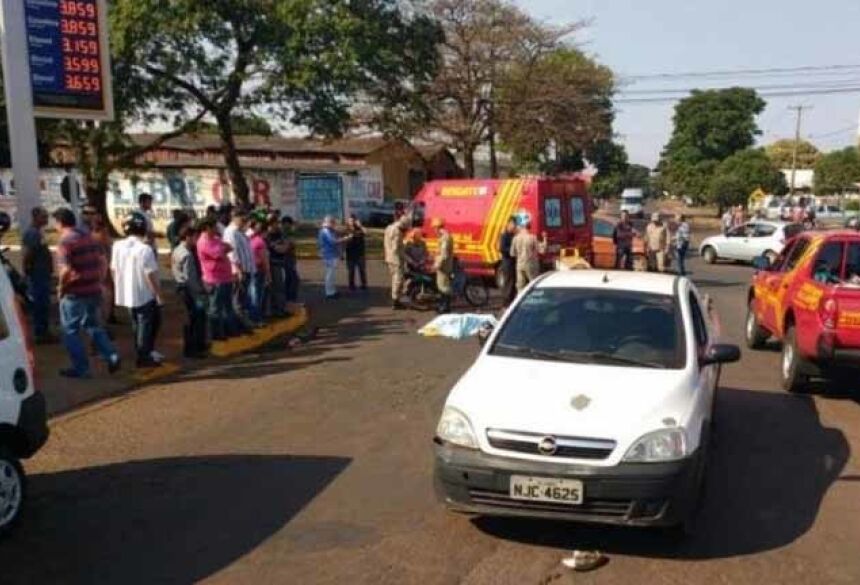 Acidente ocorreu no cruzamento das ruas Palmeiras e Ediberto Celestino, em Dourados