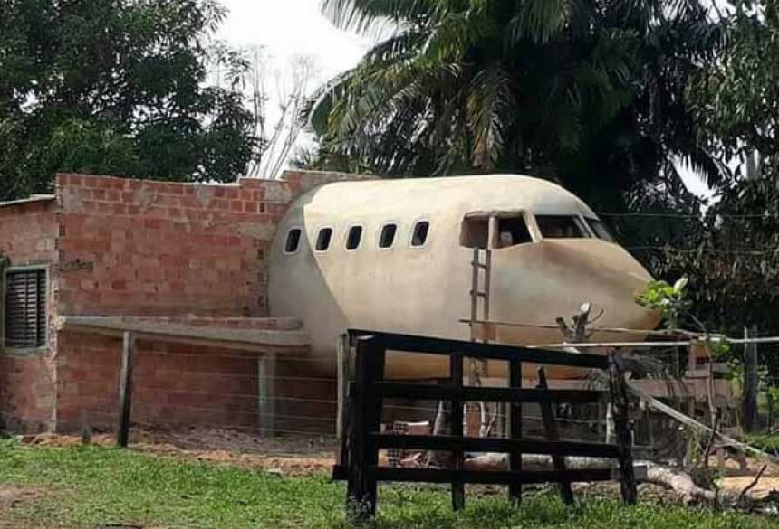 Casa-avião é atração na Zona Rural de Porto Velho, em Rondônia. Foto: Reprodução/Facebook/AviaçãoTotal.