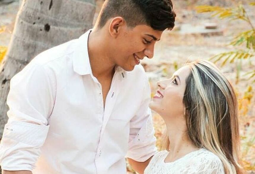Carlos Adriel Mendes da Silva, de 21 anos, morreu duas horas antes do casamento (Foto: Arquivo da família.)