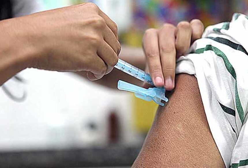 A campanha de vacinação contra febre amarela em São Paulo, Rio e Bahia continua. Pernambuco está fora de risco. Foto: SES/Divulgação