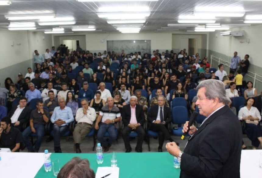 “Curso de Agronomia no IFMS aproxima sonho de polo universitário em Naviraí”, diz Onevan