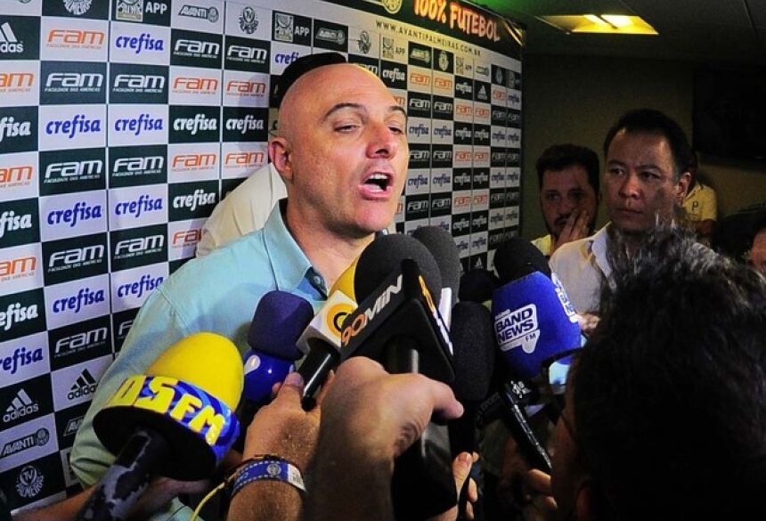 Mauricio Galiotte cobra mudanças na Federação Paulista de Futebol (Foto: Marcos Ribolli)