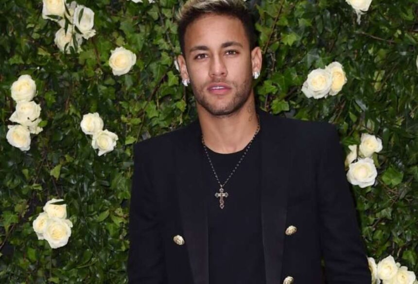 Neymar revelou que seu avô já ganhou R$ 250 mil na Mega-Sena Foto: Getty Images / PurePeople