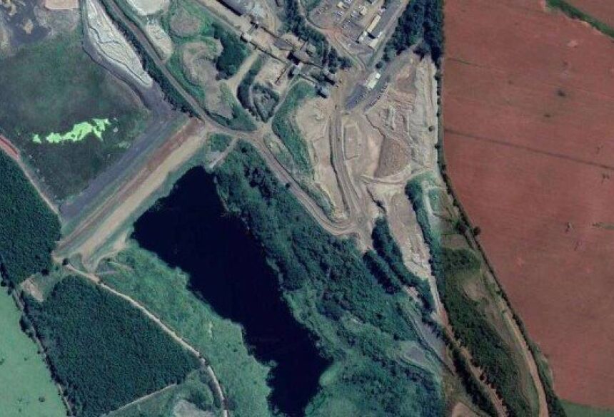 Área de operação da barragem da Mosaic Fertilizantes, em Araxá Foto: Reprodução / Google