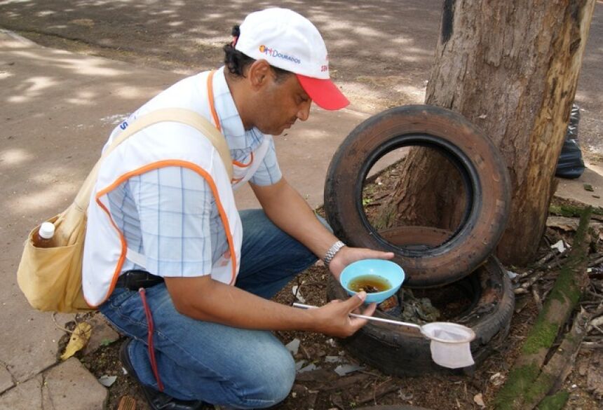 CCZ de Dourados tem reforçado combate a dengue nos bairros e pede ajuda da população Foto: Arquivo
