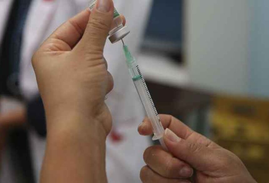Campanhas de vacinação ajudam a evitar a propagação da gripe (Reprodução/Marcello Casal jr/Agência Brasil)
