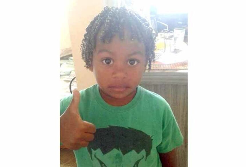 Adrian, de 6 anos, teve 60% do corpo queimado após descarga elétrica Foto: Álbum de Família