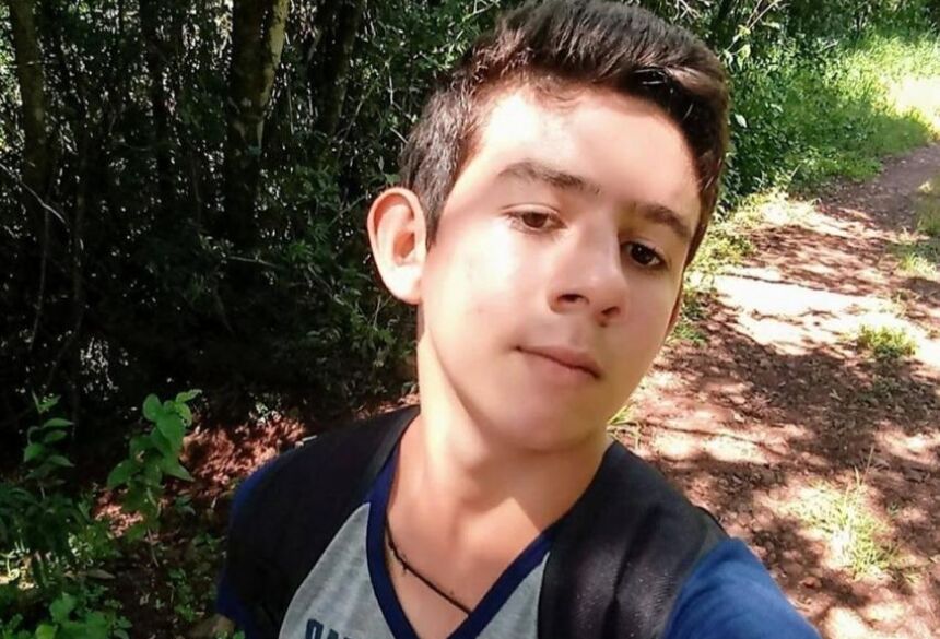 A morte de Maicon Rodrigo comoveu a cidade e amigos do jovem estudante.