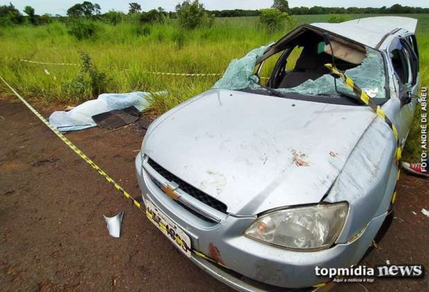 Corsa ficou destruído no acidente - Crédito: André de Abreu
