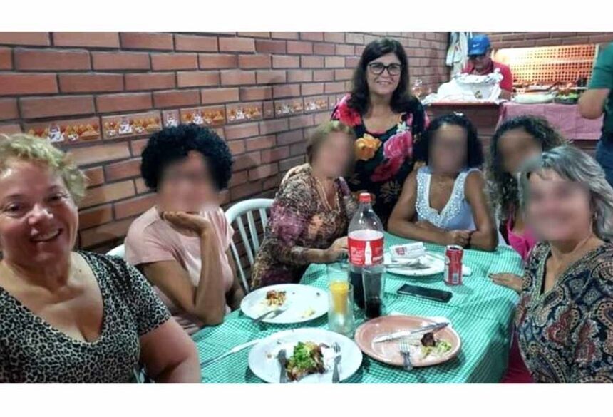 Uma festa de aniversário na noite de 13 de março, em Itapecerica da Serra, na Grande São Paulo, marcou para sempre uma família. Depois do evento, ao menos 14 convidados tiveram sintomas da covid-19, a doença causada pelo novo coronavírus. Entre os casos, 