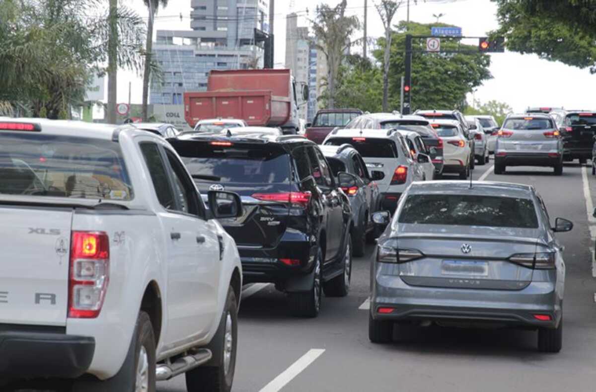 Calendário de licenciamento de 2024 e veículos com placa final 1 e 2