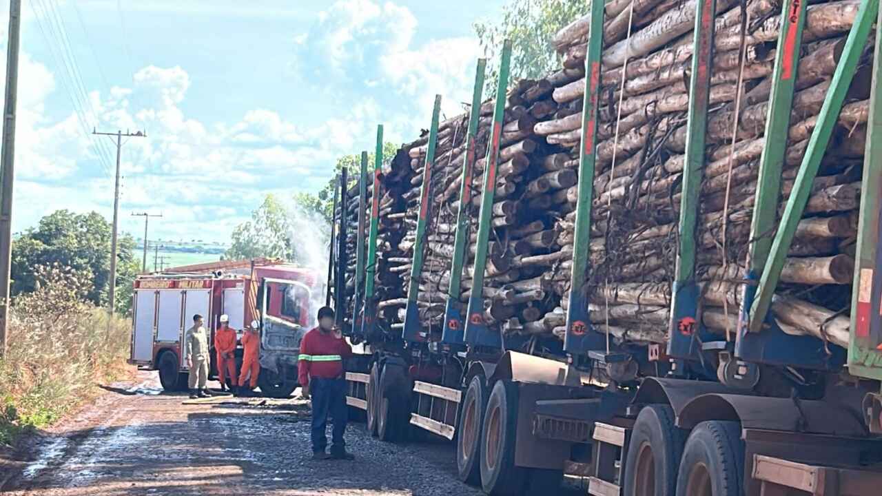 Parte da carga não foi atingida (Divulgação, Corpo de Bombeiros)