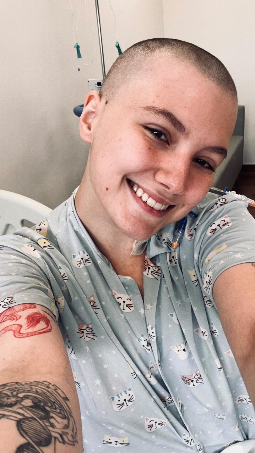 Isabel Veloso raspa a cabeça pela 6ª vez: 'Agora será a última, se Deus quiser' Foto: Reprodução/Instagram